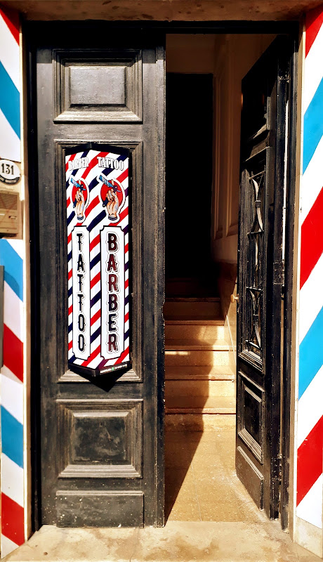 Fachada de Iron Tattoo Studio en Bahía Blanca